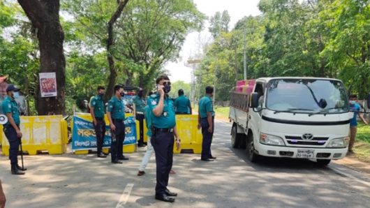 সিলেটে লকডাউনের দশম দিনে ৩০ মামলা, ৯১ যানবাহন আটক