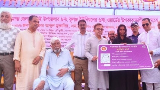 আওয়ামী লীগ আনতে পারেনি বিদেশি বিনিয়োগ,তাই বেকারত্ব বেড়েছে: বাণিজ্যমন্ত্রী